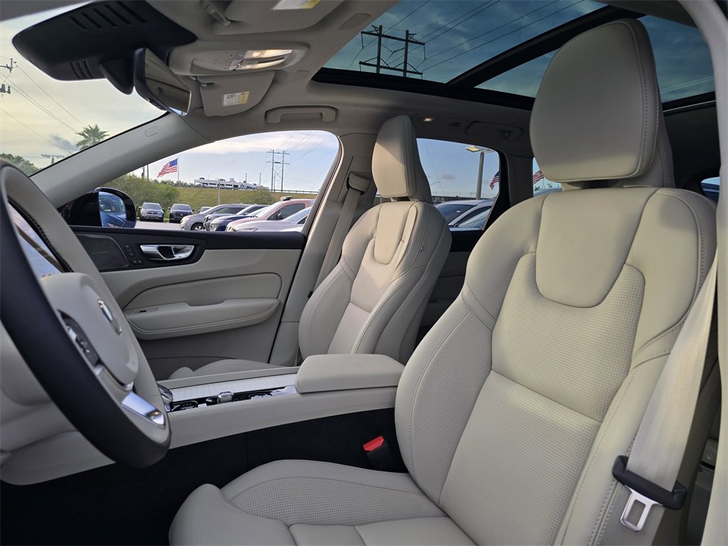 New 2026 Volvo XC60 B5 Ultra w/ Protection Package Premier image 12