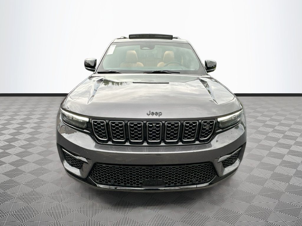 New 2025 Jeep Grand Cherokee Summit AWD/4WD image 3