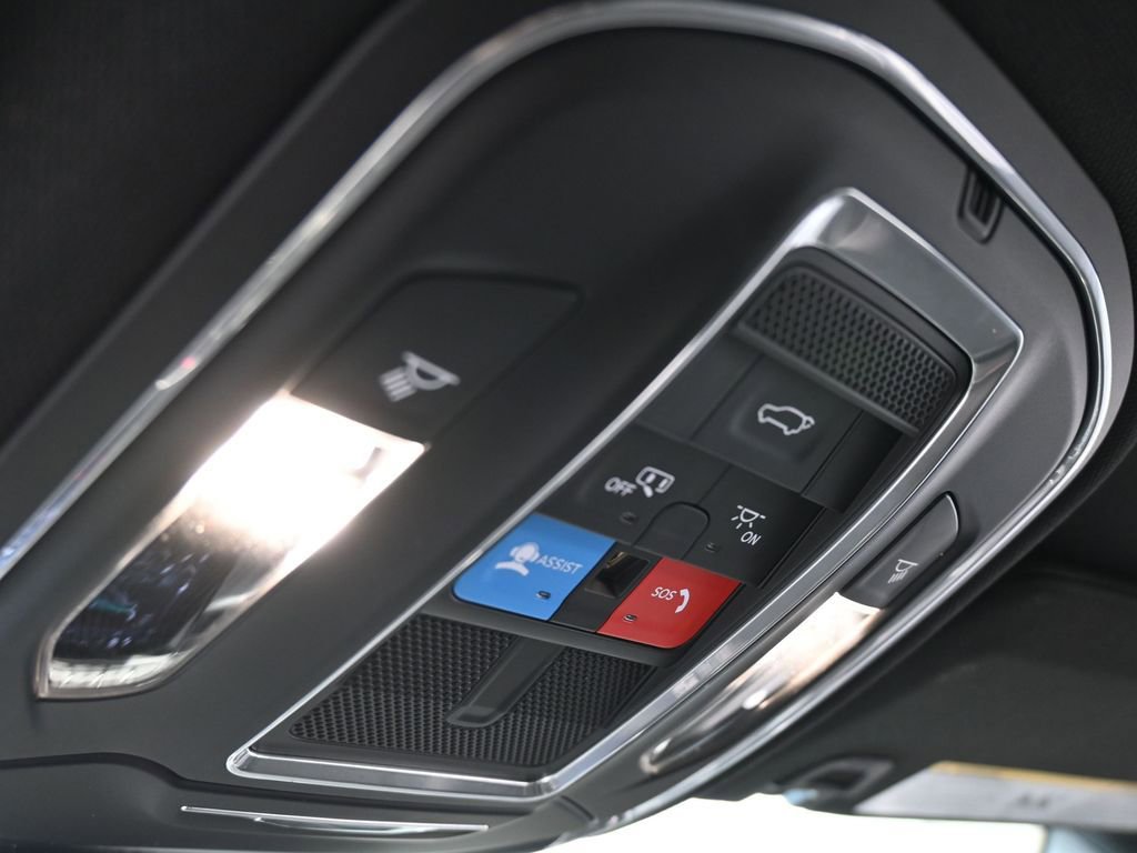 Used 2023 Jeep Grand Cherokee L Laredo RWD image 22