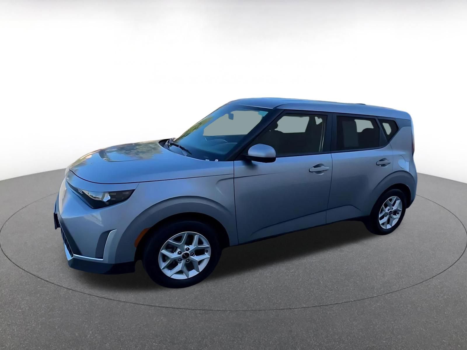 Used 2025 Kia Soul LX w/ LX Technology Package image 9