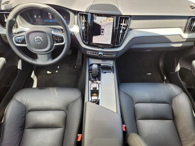 Certified 2025 Volvo XC60 B5 Plus AWD/4WD image 13