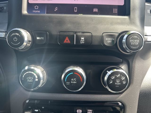 Used 2024 RAM 2500 Big Horn image 30