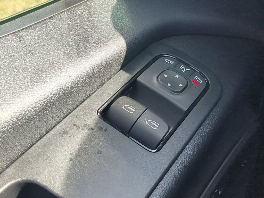 Used 2025 Mercedes-Benz Sprinter 3500 image 10