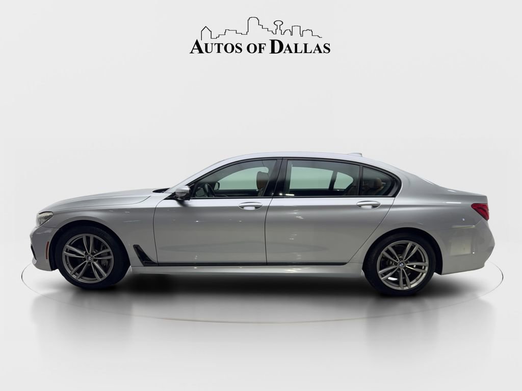 Used 2017 BMW 750i xDrive image 10