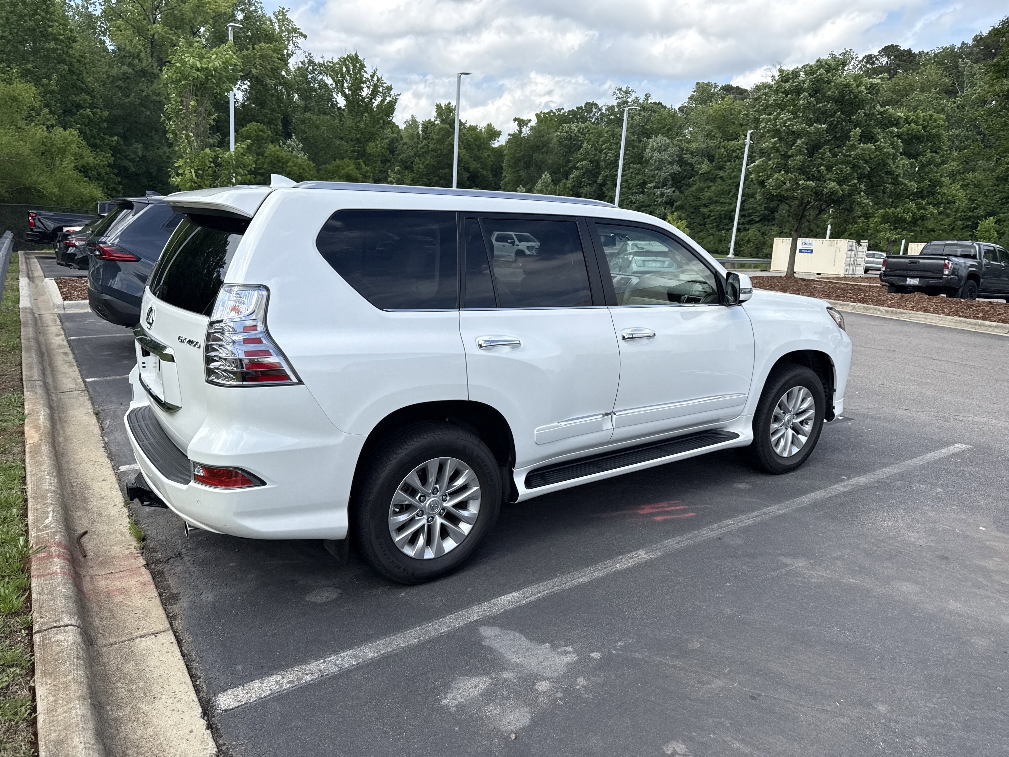 Used 2019 Lexus GX 460 Premium AWD/4WD image 6