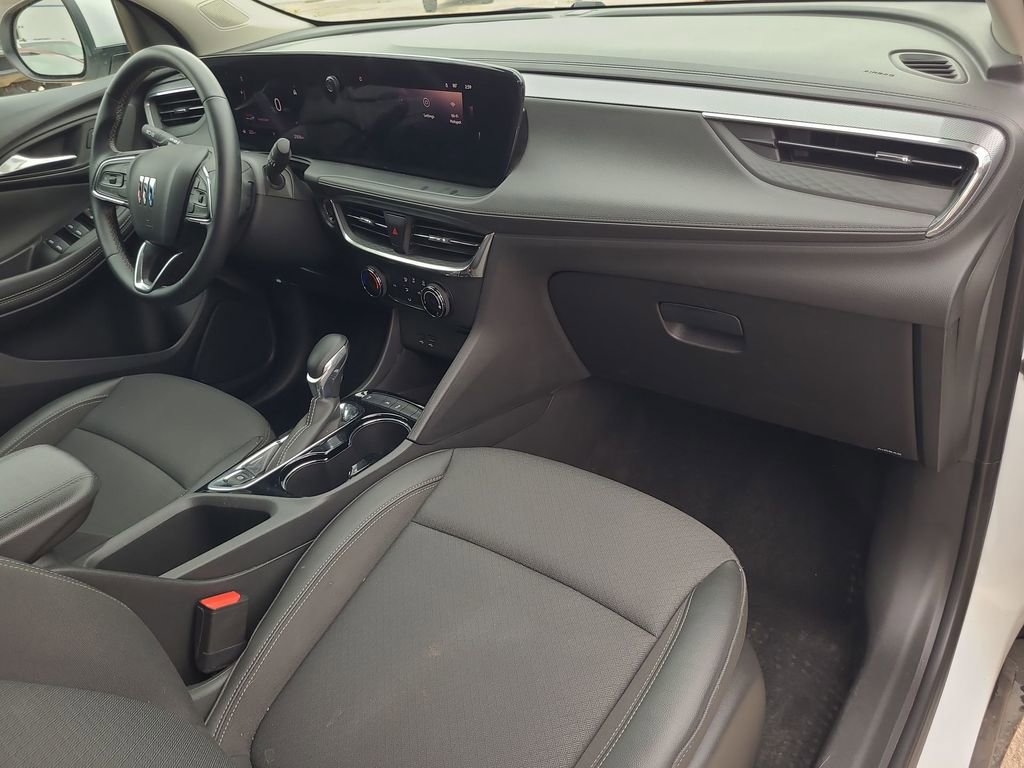 Used 2025 Buick Encore GX Preferred FWD image 30