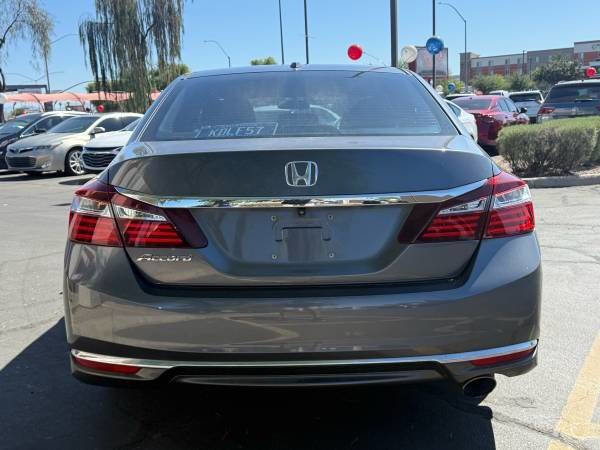 Used 2016 Honda Accord EX image 4