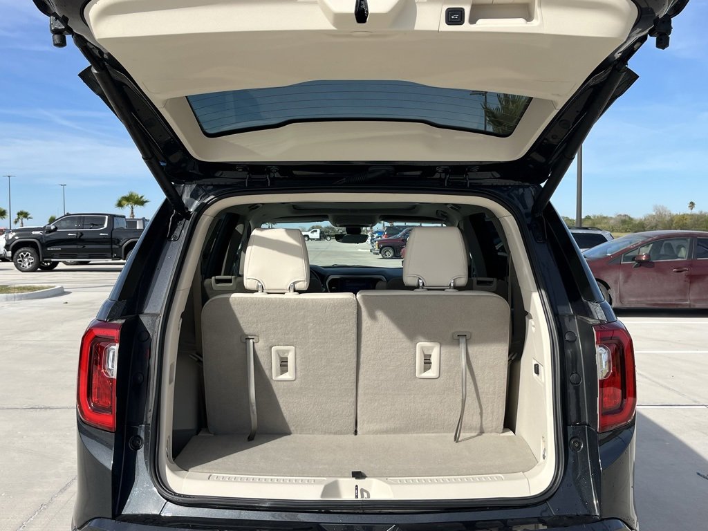 Used 2021 GMC Acadia Denali w/ Denali Technology Package image 25