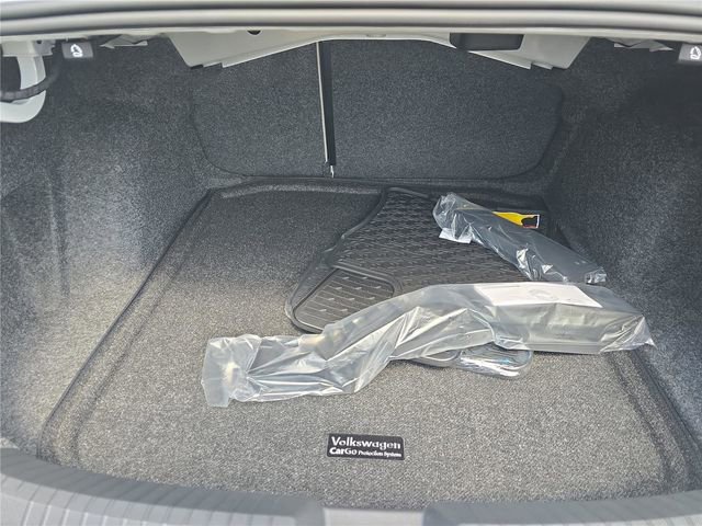 New 2026 Volkswagen Jetta SE FWD image 26