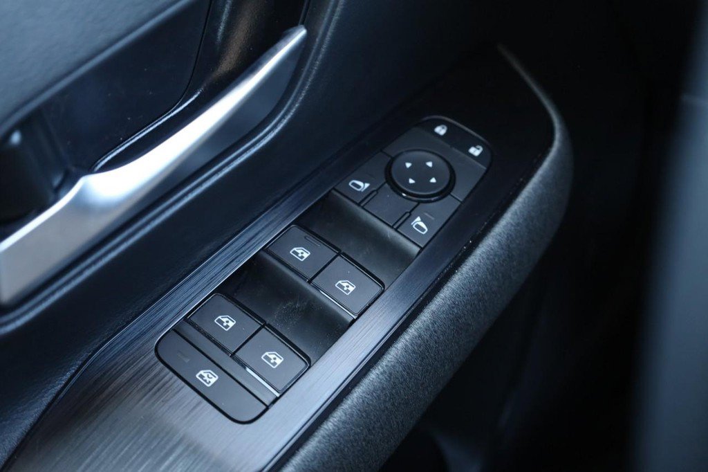 New 2026 Nissan Kicks SV w/ SV Premium Package image 20