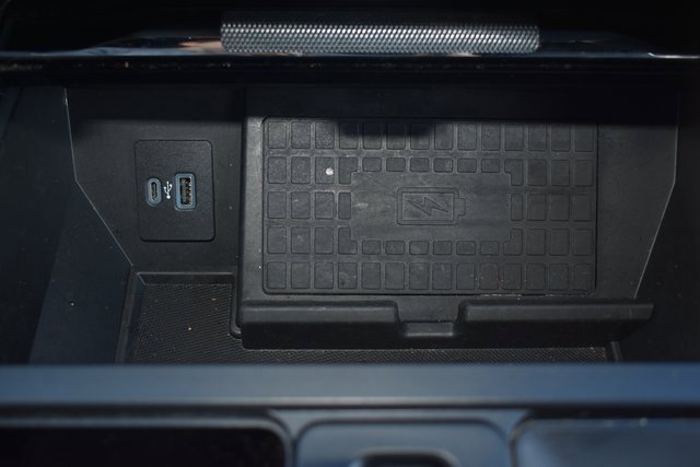 Used 2022 Ford F150 Lariat w/ Equipment Group 502A High image 38