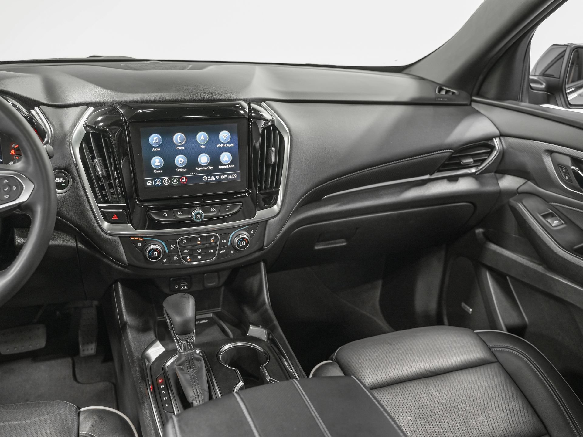 Used 2024 Chevrolet Traverse Premier w/ Redline Edition AWD/4WD image 30
