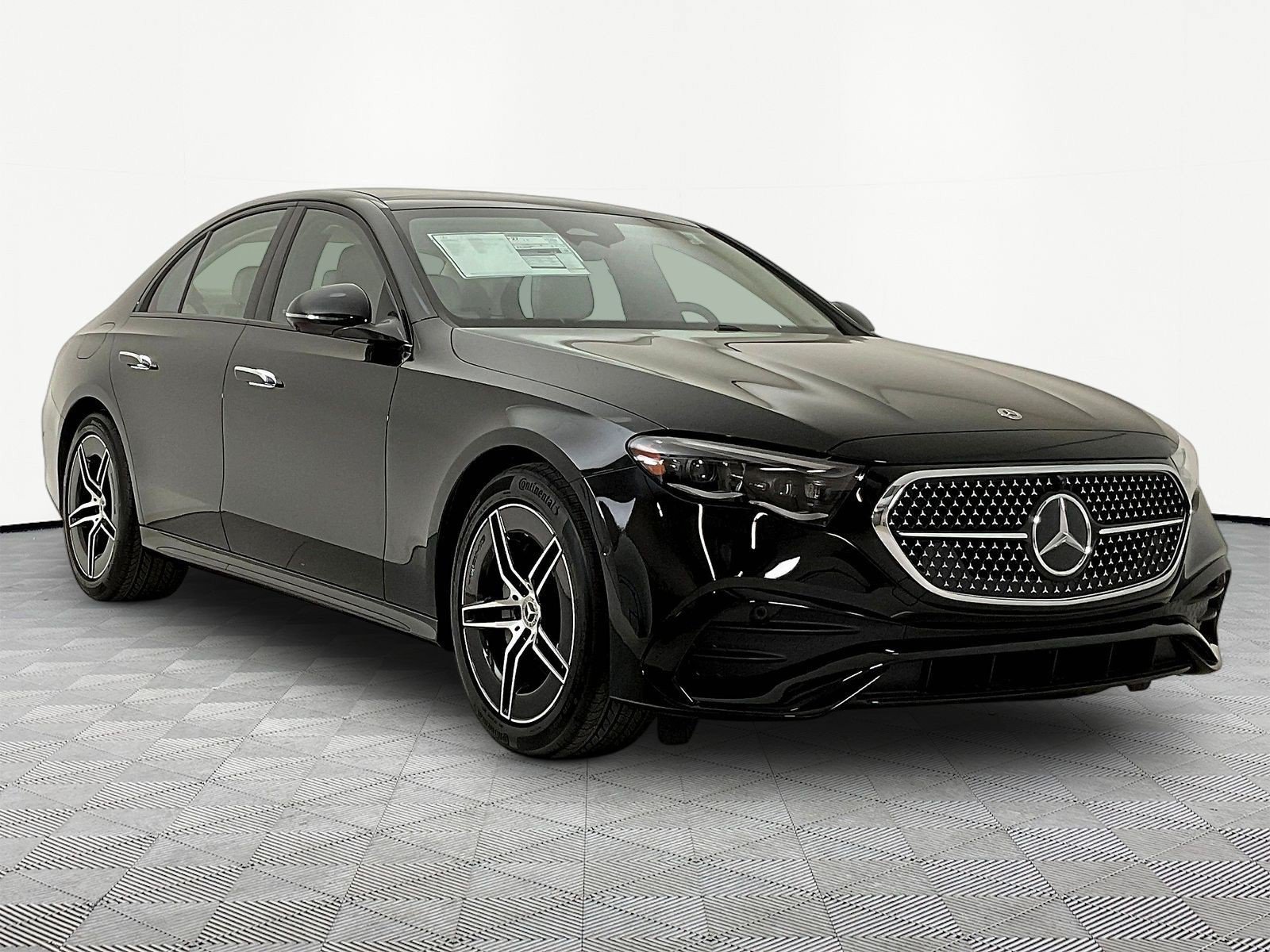 New 2026 Mercedes-Benz E 350 4MATIC Sedan image 3