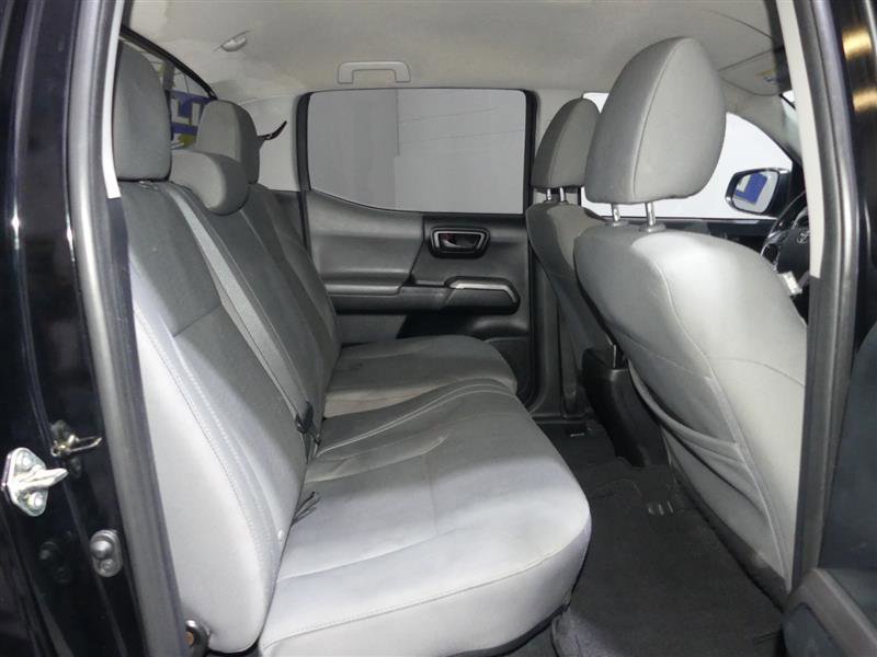 Used 2016 Toyota Tacoma SR5 w/ SR5 Appearance Package (SN) image 26