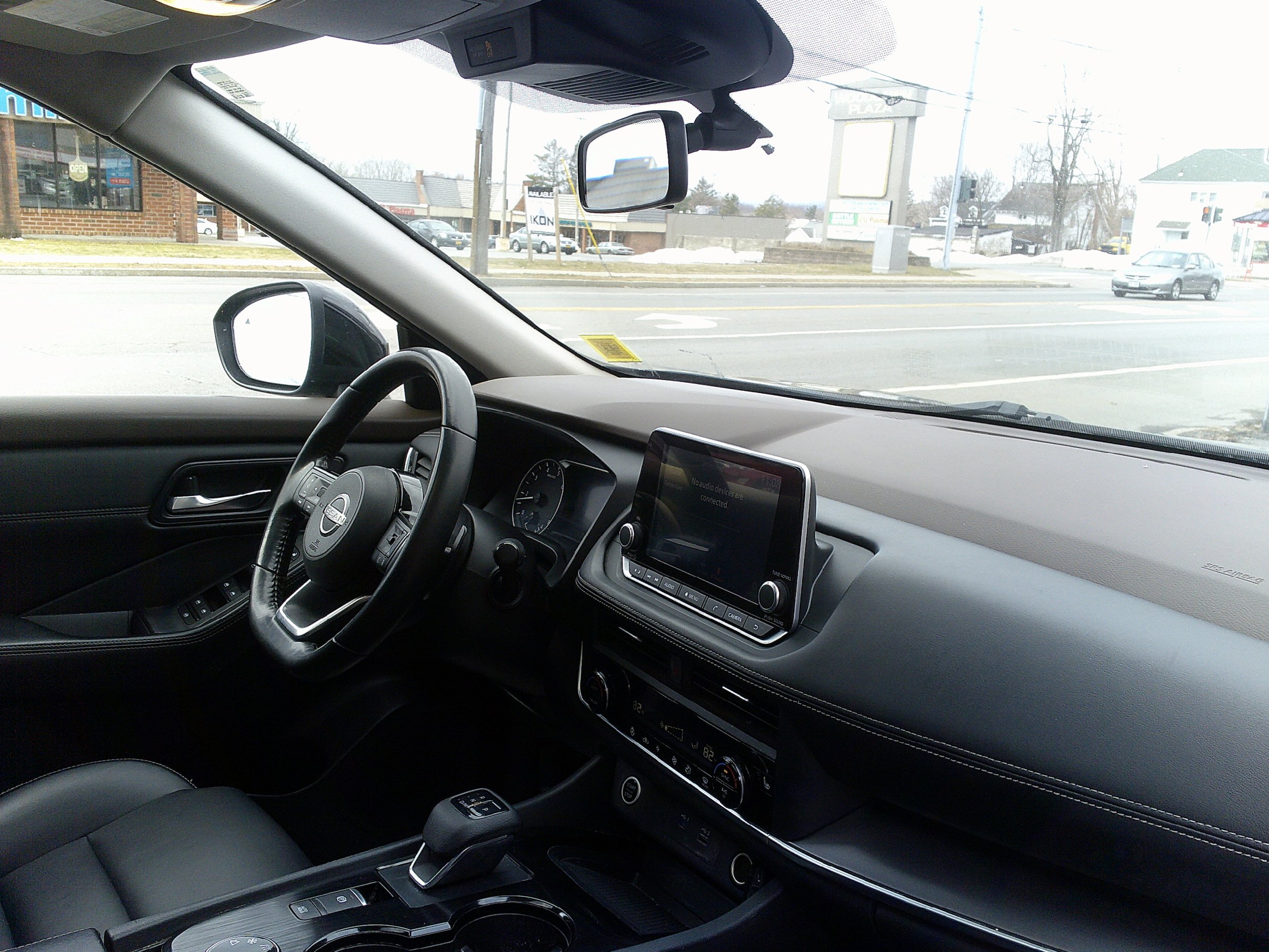 Used 2023 Nissan Rogue SV w/ SV Premium B Package image 24