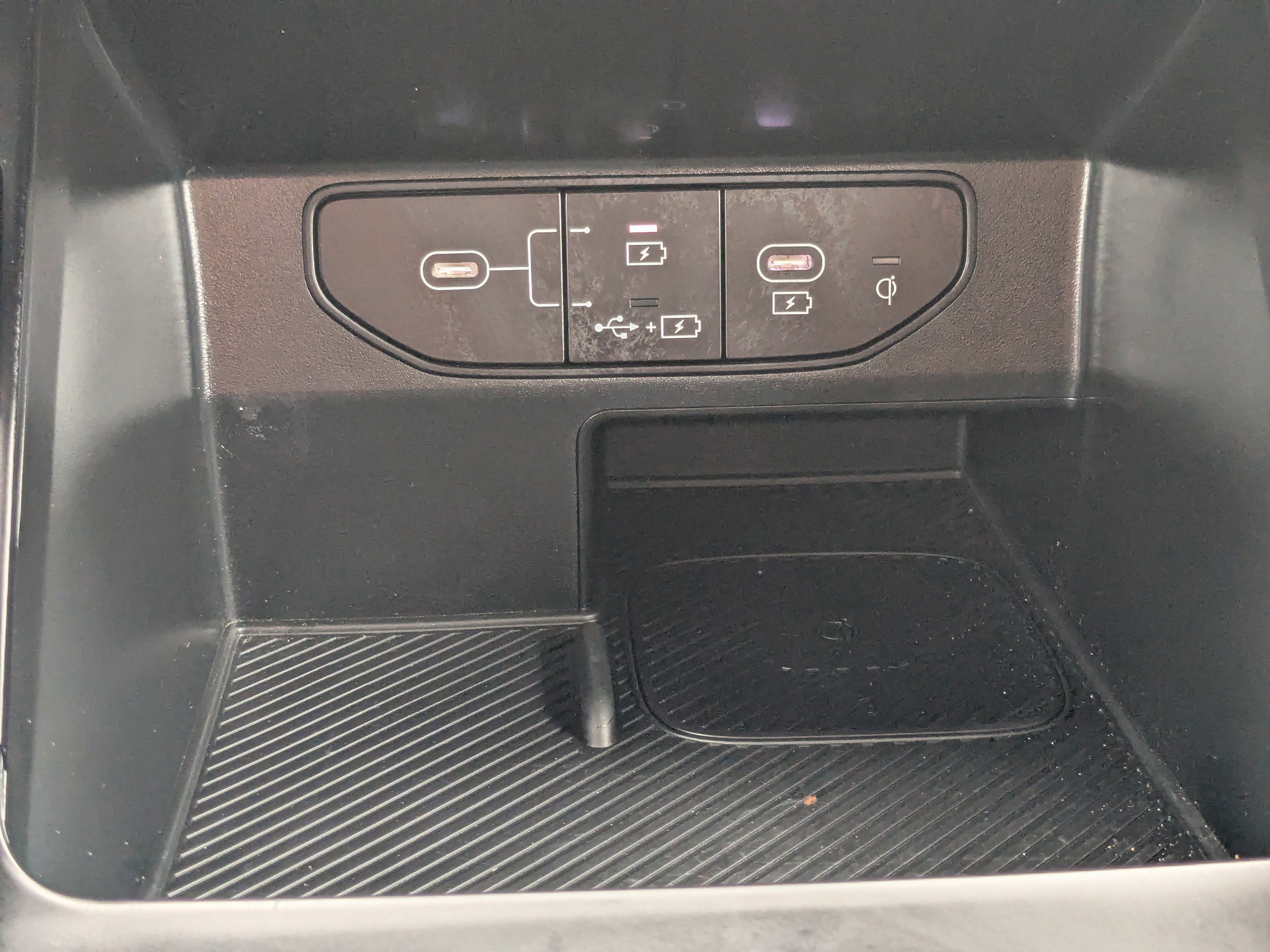 Certified 2025 Kia Sorento S w/ Panoramic Sunroof Package image 32