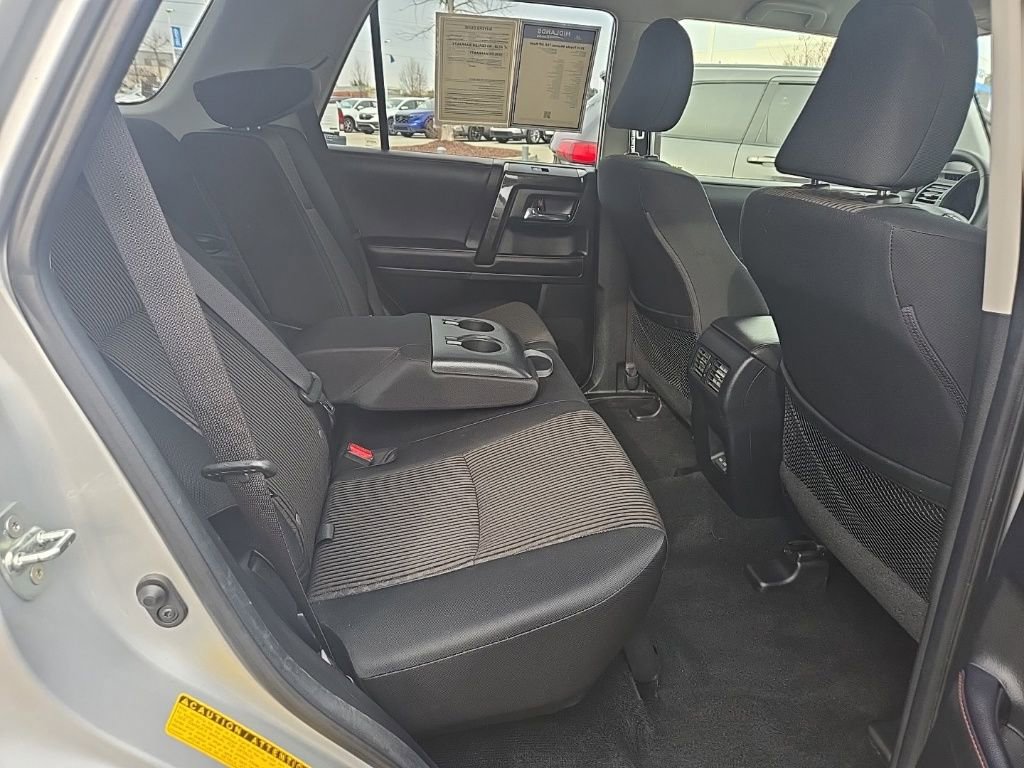 Used 2024 Toyota 4Runner TRD Off-Road image 33