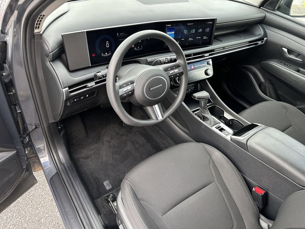 New 2026 Hyundai Tucson SEL FWD image 8