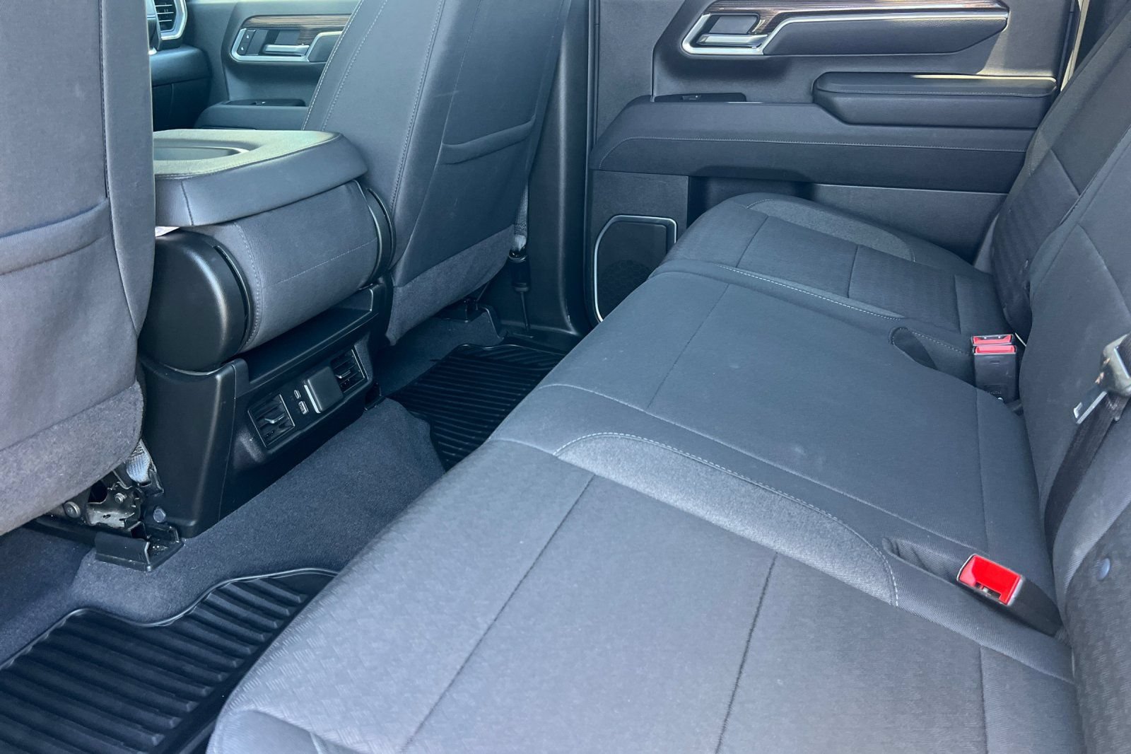 Used 2025 Chevrolet Silverado 3500 LT w/ Safety Package AWD/4WD image 12