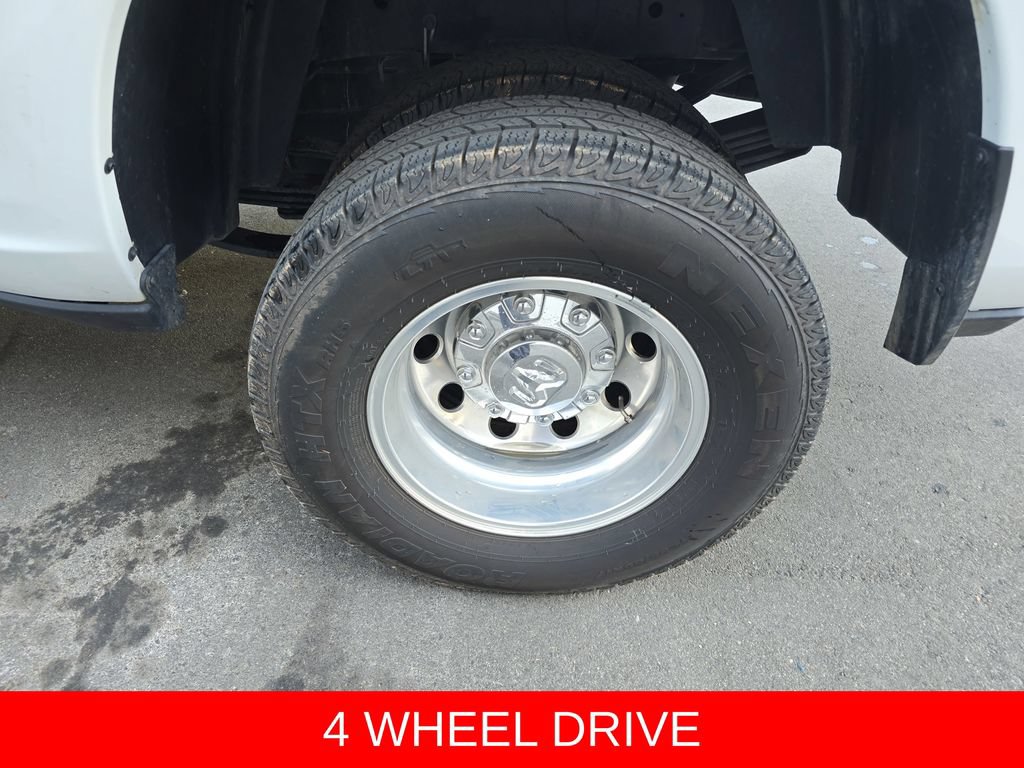 Used 2025 RAM 3500 Big Horn AWD/4WD image 30