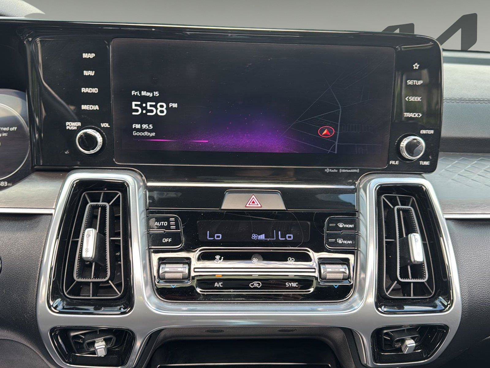 Used 2023 Kia Sorento SX AWD/4WD image 11