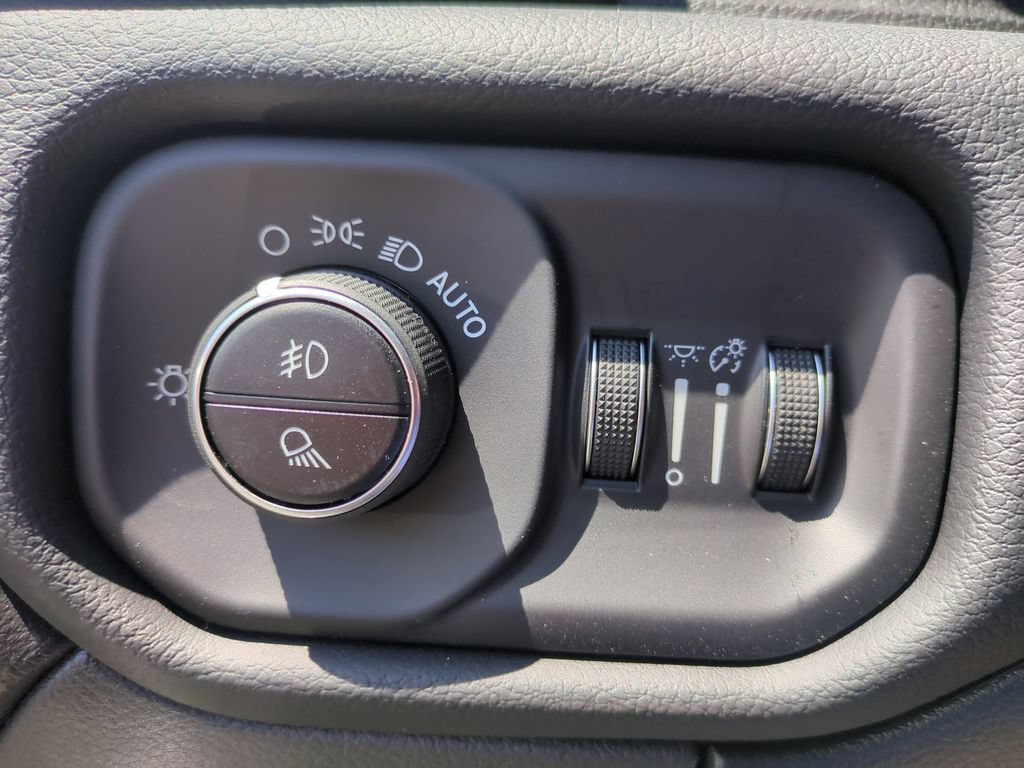 New 2026 RAM 3500 Laramie w/ Night Edition AWD/4WD image 18