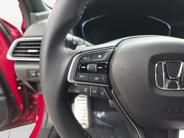 Used 2018 Honda Accord Sport image 17