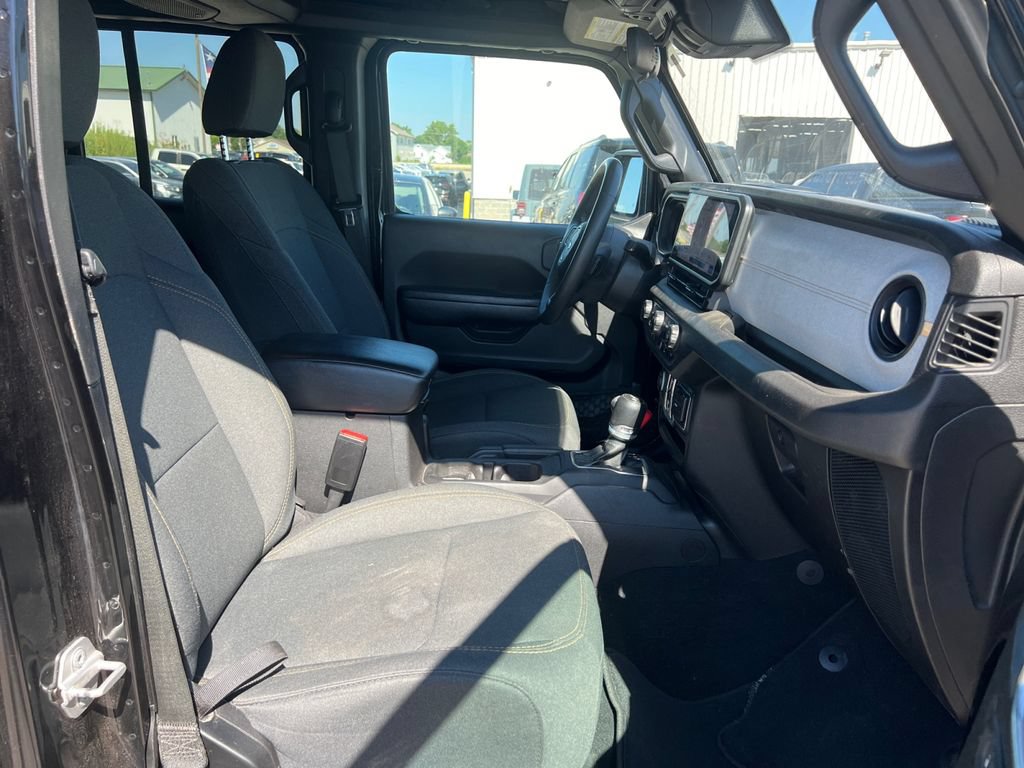 Used 2024 Jeep Wrangler Unlimited Sport AWD/4WD image 37