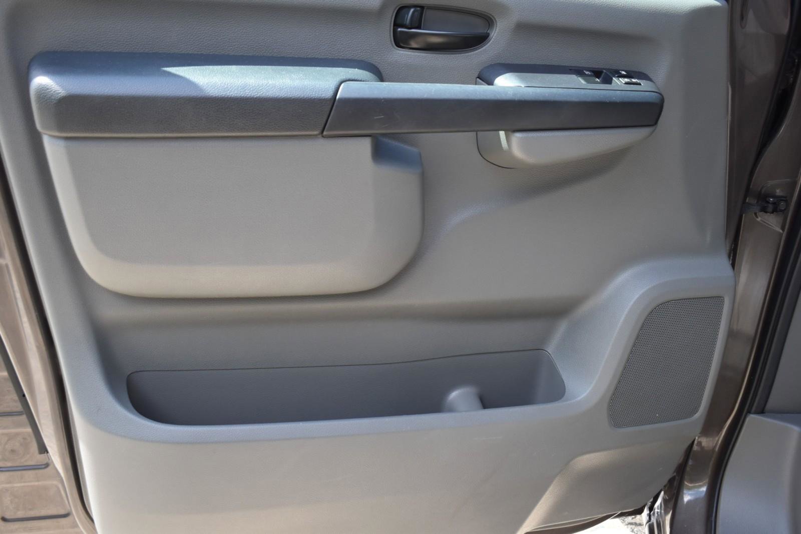 Used 2016 Nissan NV 3500 SV w/ SV Technology Package image 26