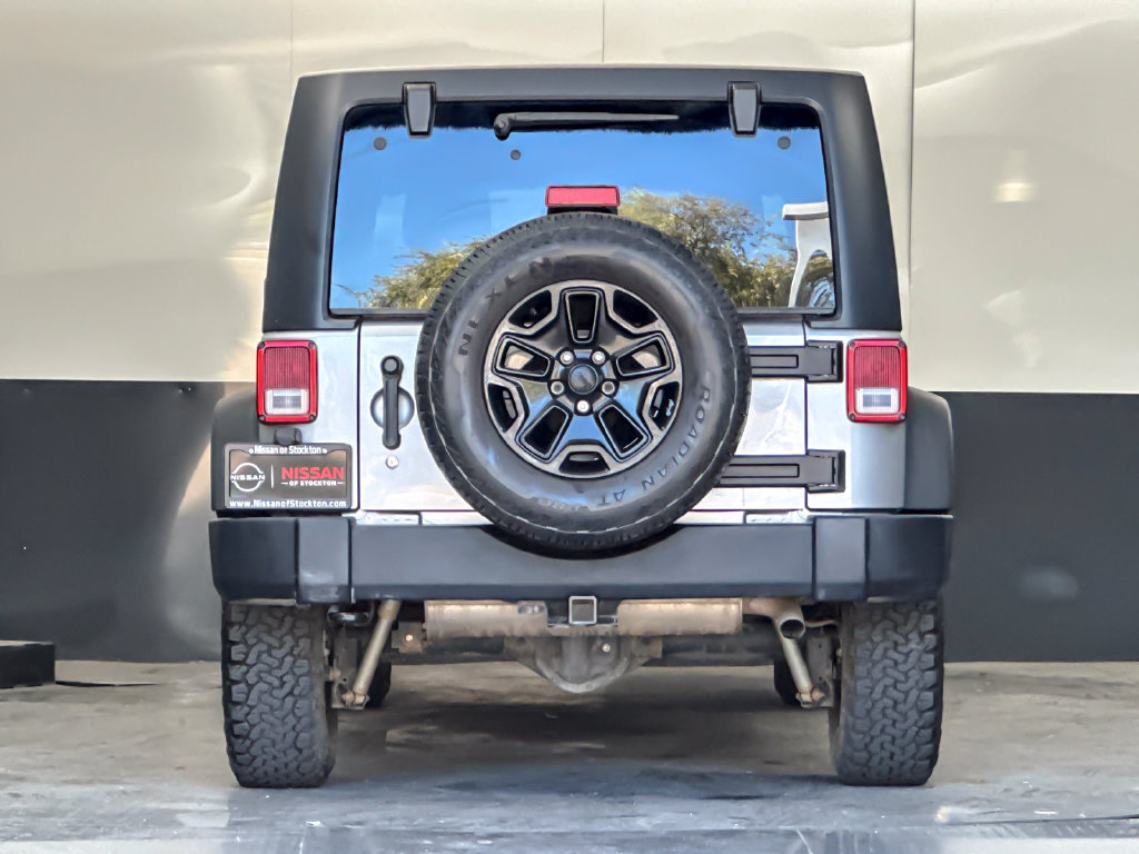 Used 2015 Jeep Wrangler Unlimited Sport AWD/4WD image 4