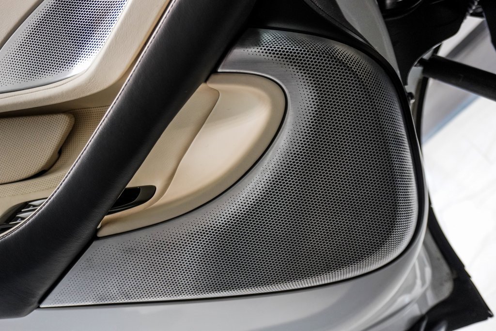 Used 2021 McLaren GT image 21