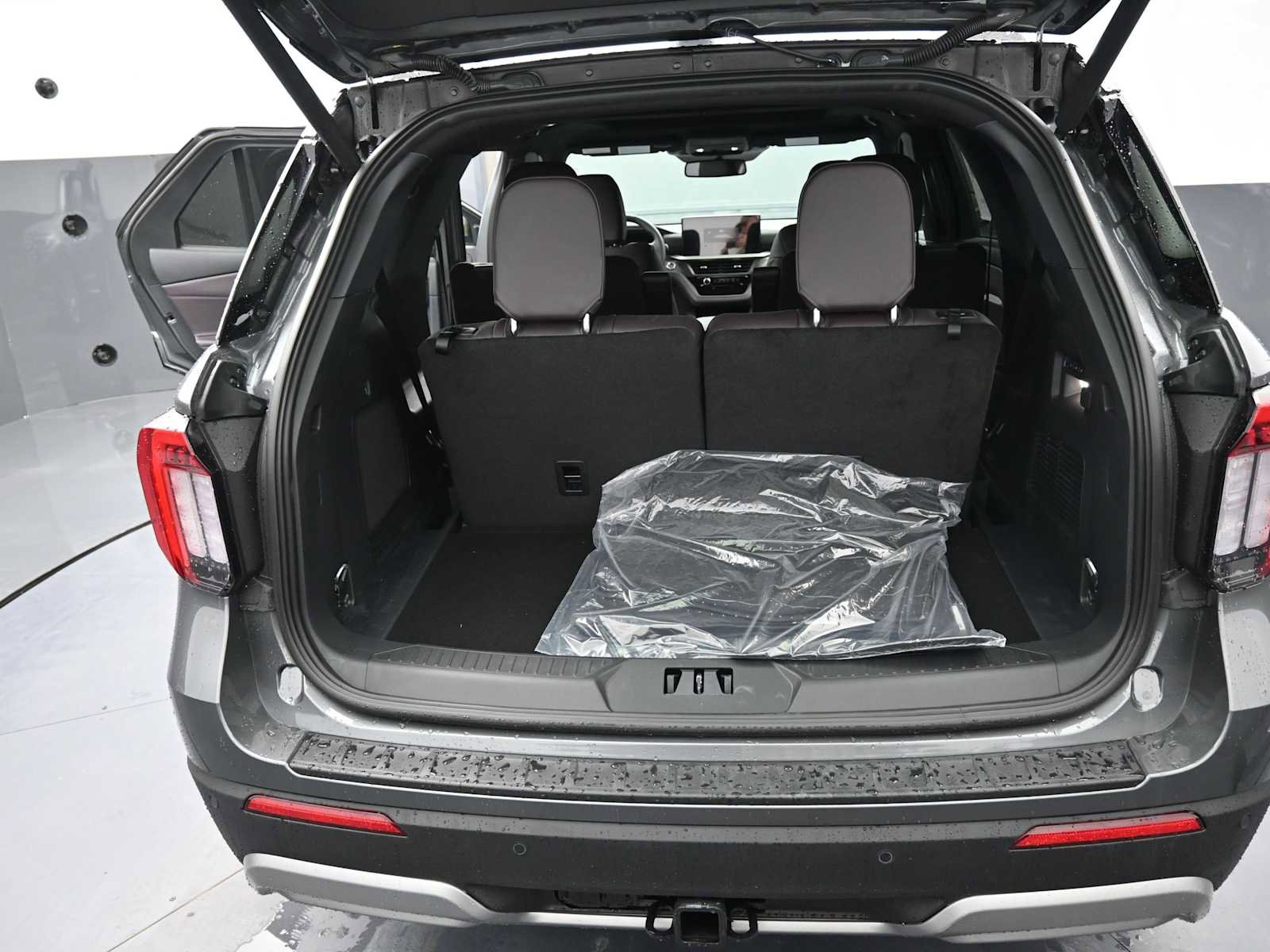 New 2026 Ford Explorer Platinum image 19