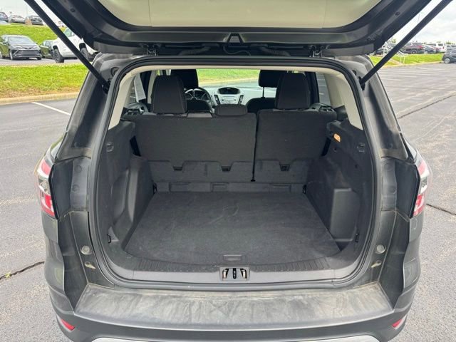 Used 2017 Ford Escape SE AWD/4WD image 10
