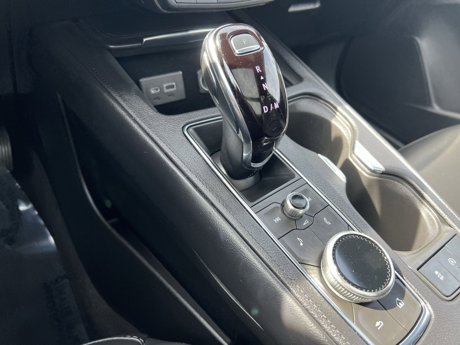 Used 2023 Cadillac XT4 Luxury w/ Cold Weather Package image 21