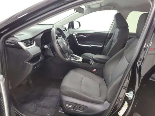 Used 2024 Toyota RAV4 XLE AWD/4WD image 18
