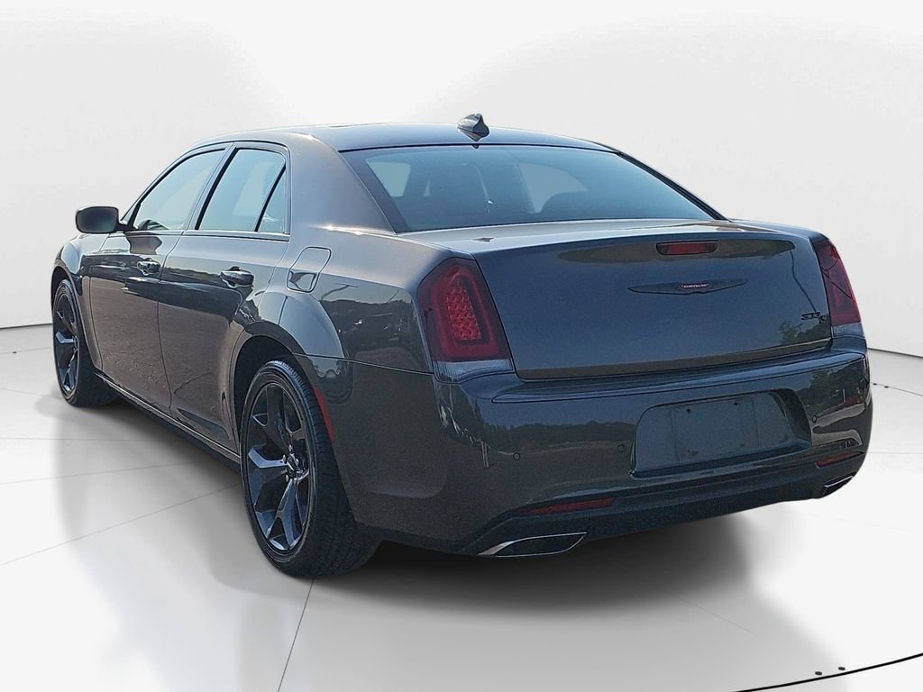 Used 2023 Chrysler 300 S RWD image 7