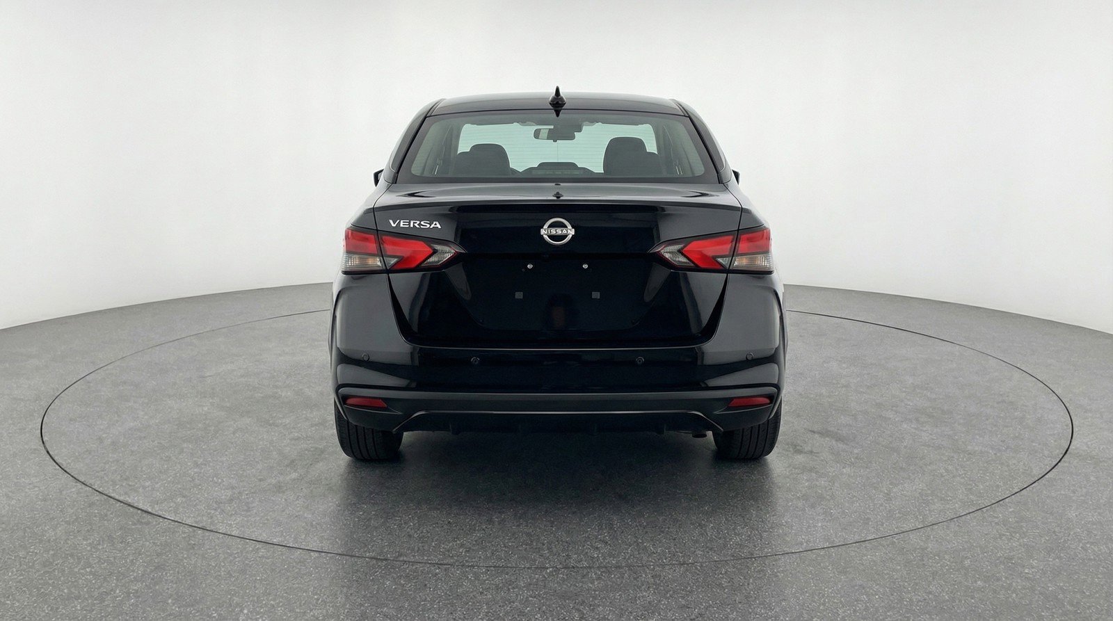 Used 2025 Nissan Versa SV FWD image 7