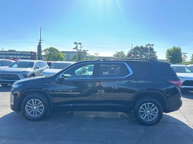 Used 2023 Chevrolet Traverse LT FWD image 9