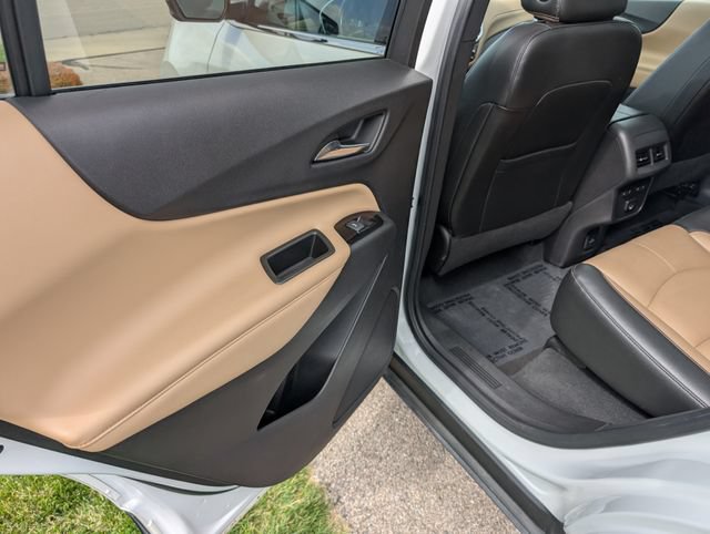 Used 2022 Chevrolet Equinox Premier AWD/4WD image 15