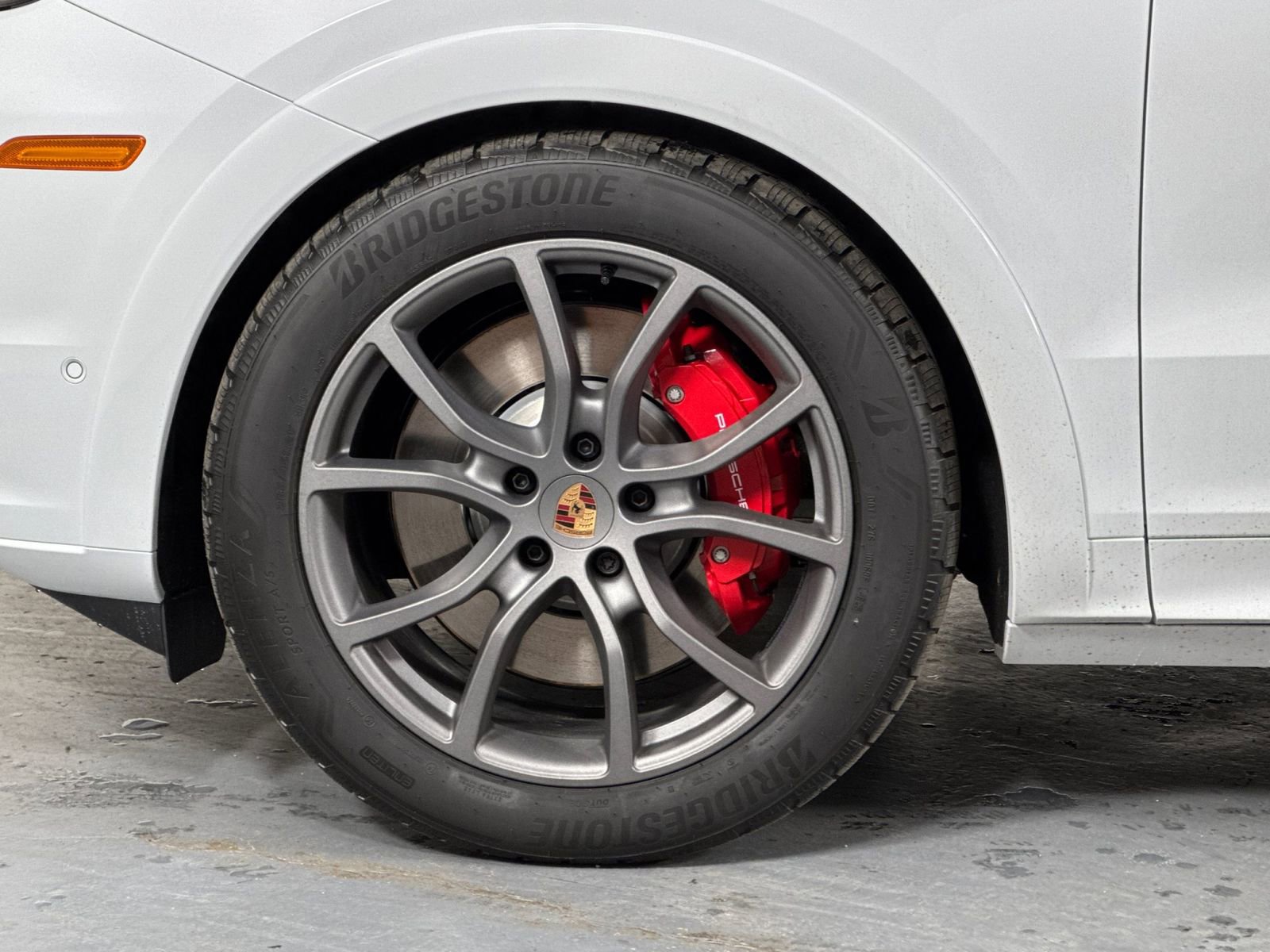 New 2026 Porsche Cayenne GTS image 34