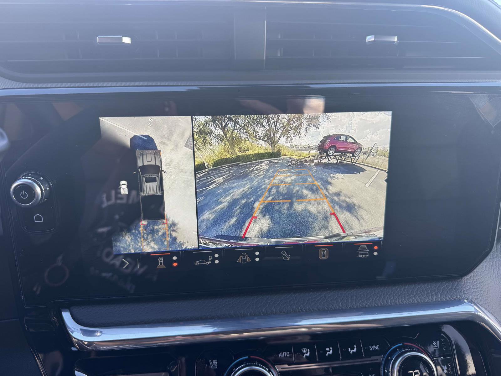 Used 2025 GMC Sierra 2500 Denali w/ Denali Reserve Package image 25