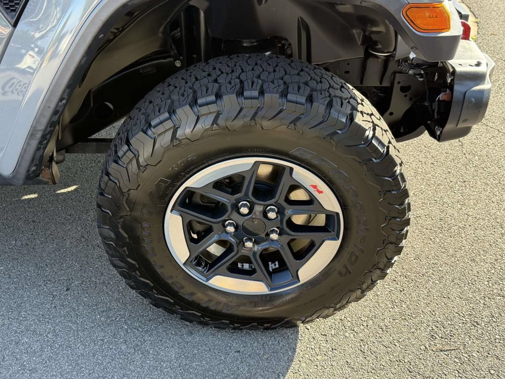 Certified 2019 Jeep Wrangler Unlimited Rubicon w/ Dual Top Group AWD/4WD image 12