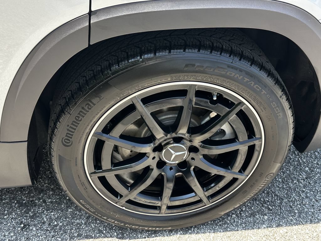 Certified 2026 Mercedes-Benz GLB 35 AMG 4MATIC image 23