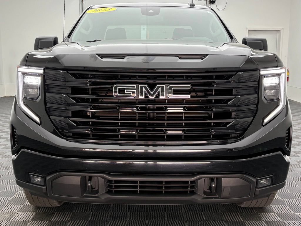 Used 2023 GMC Sierra 1500 Elevation w/ LPO, Elevation Black Package AWD/4WD image 12