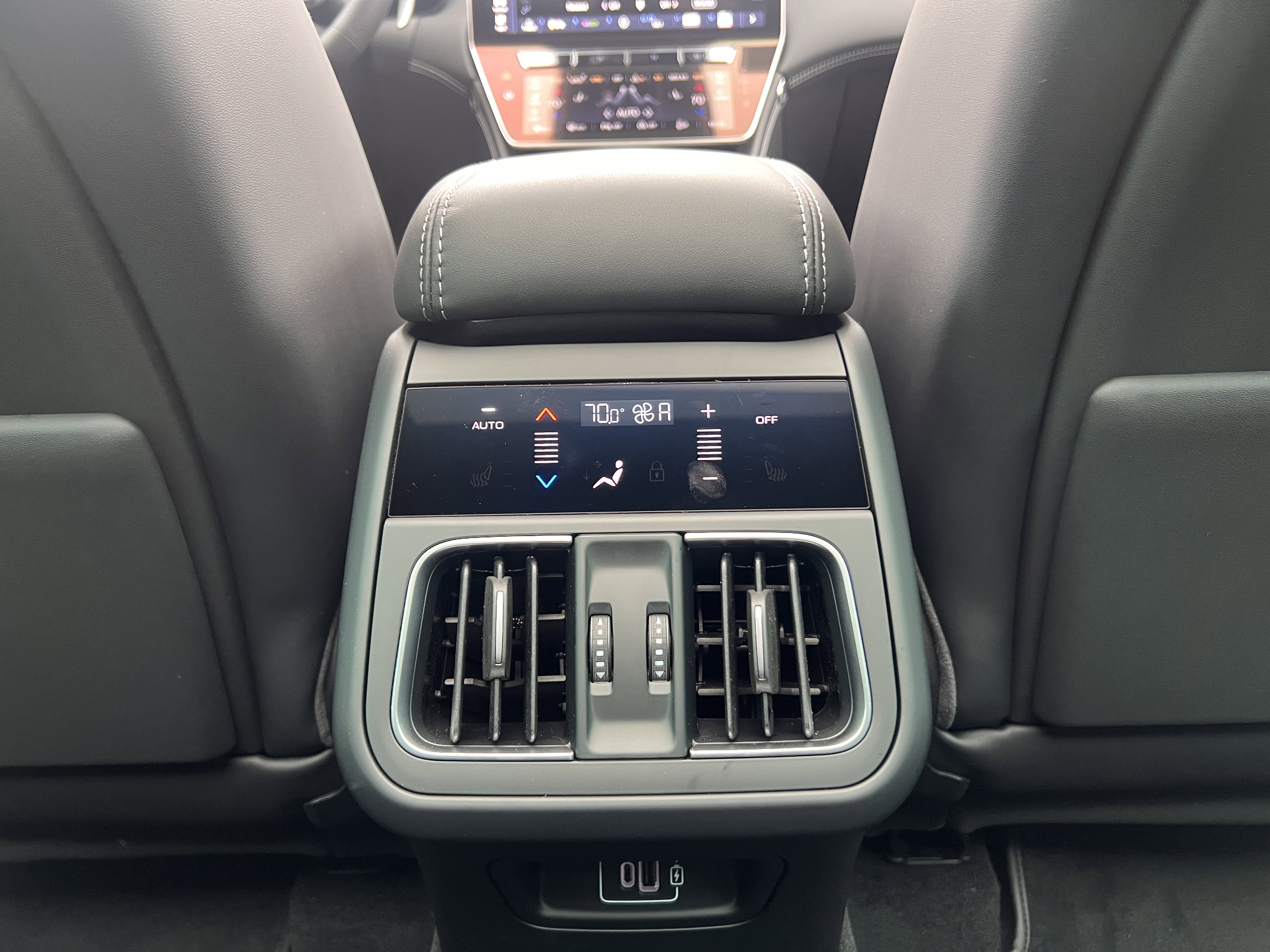 New 2025 Maserati Grecale Modena image 17