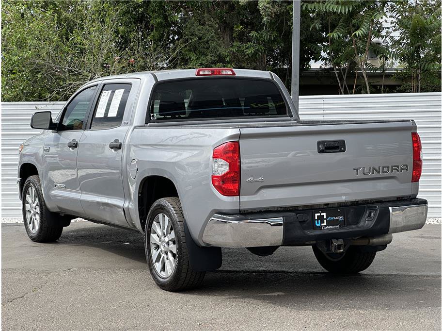 Used 2018 Toyota Tundra SR5 w/ SR5 Upgrade Package AWD/4WD image 3
