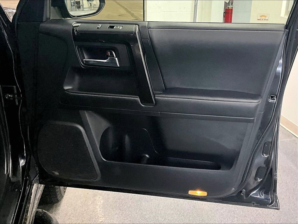 Used 2020 Toyota 4Runner Nightshade image 12