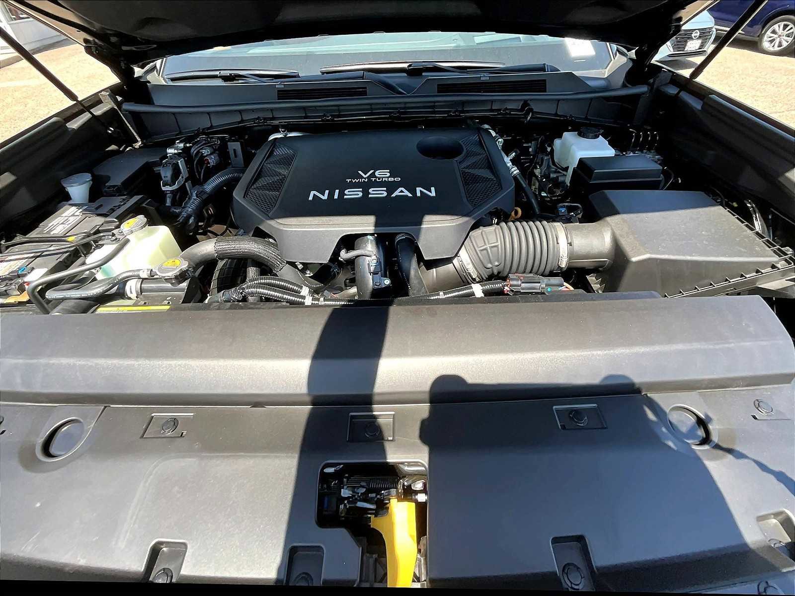 New 2025 Nissan Armada SL w/ Captain's Chari Seat Package image 15