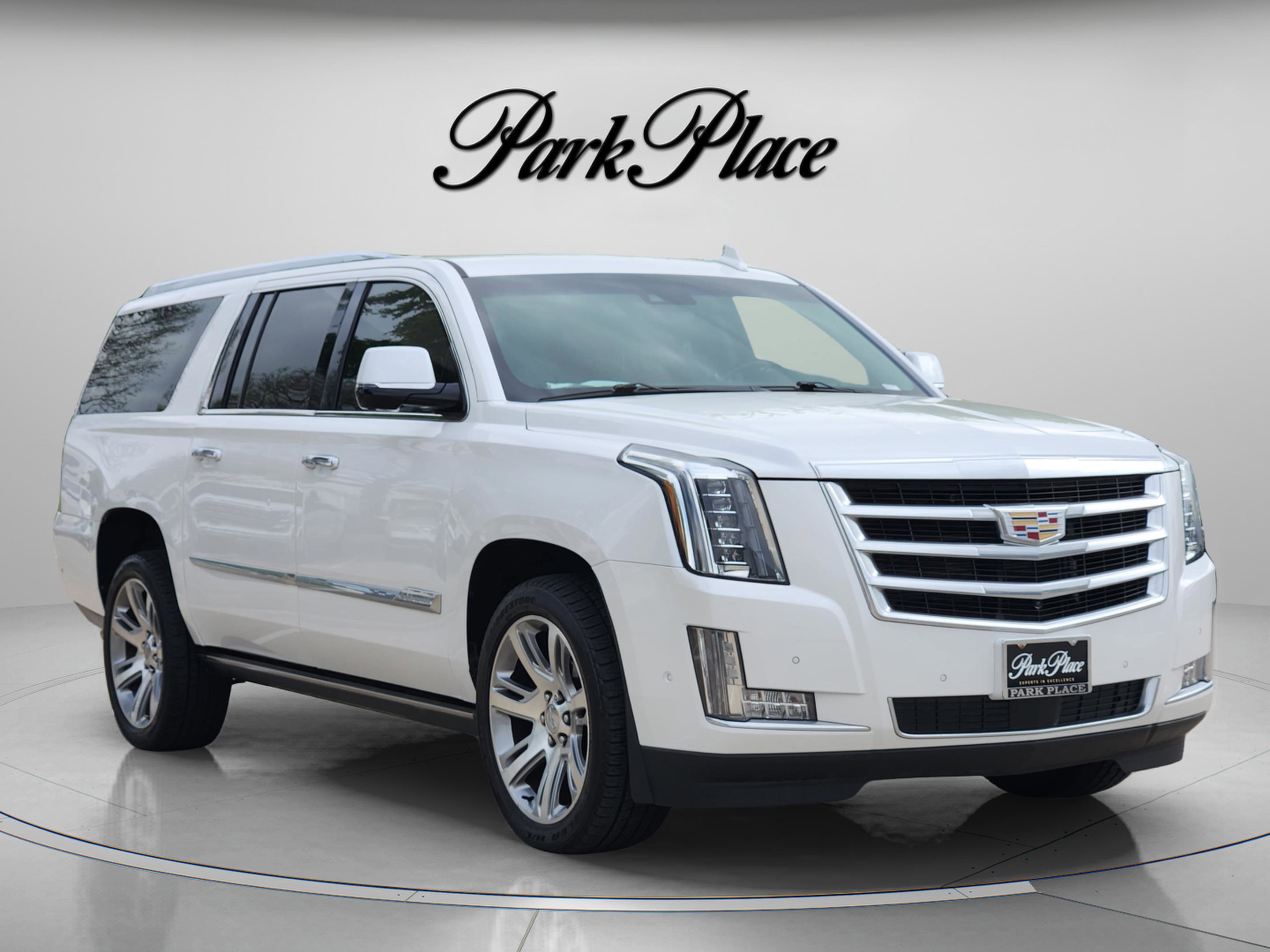 Used 2018 Cadillac Escalade ESV Premium Luxury AWD/4WD image 4