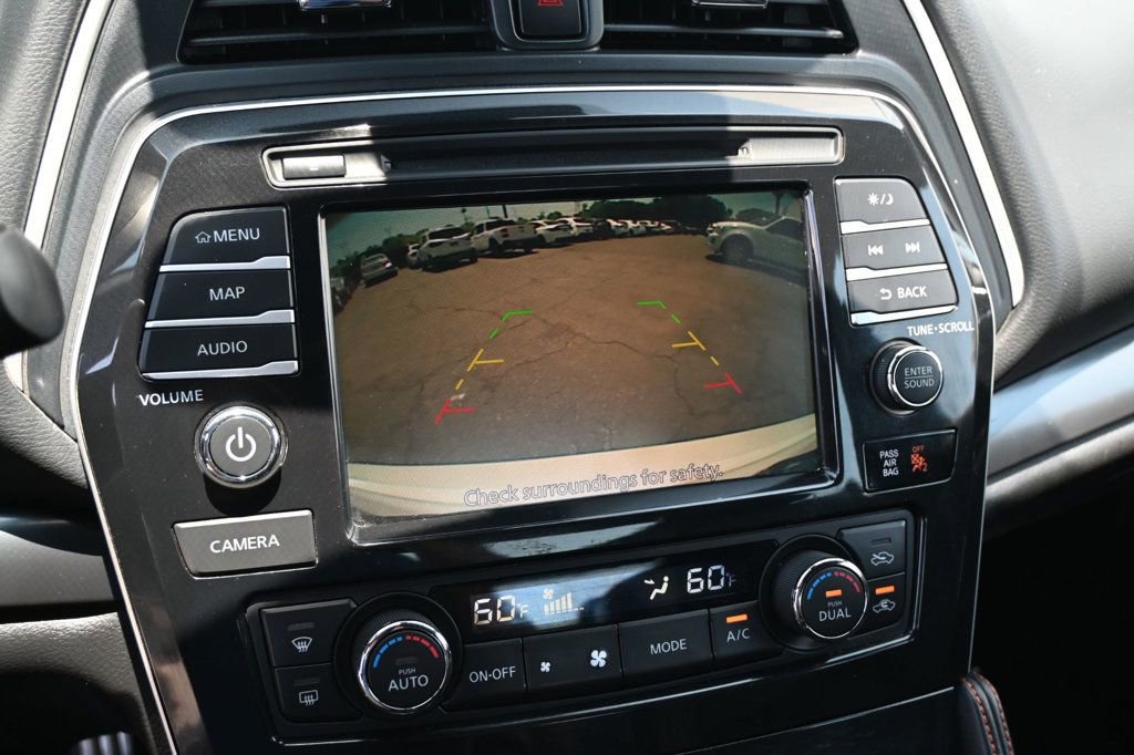 Used 2019 Nissan Maxima SR w/ Illumination Package image 11